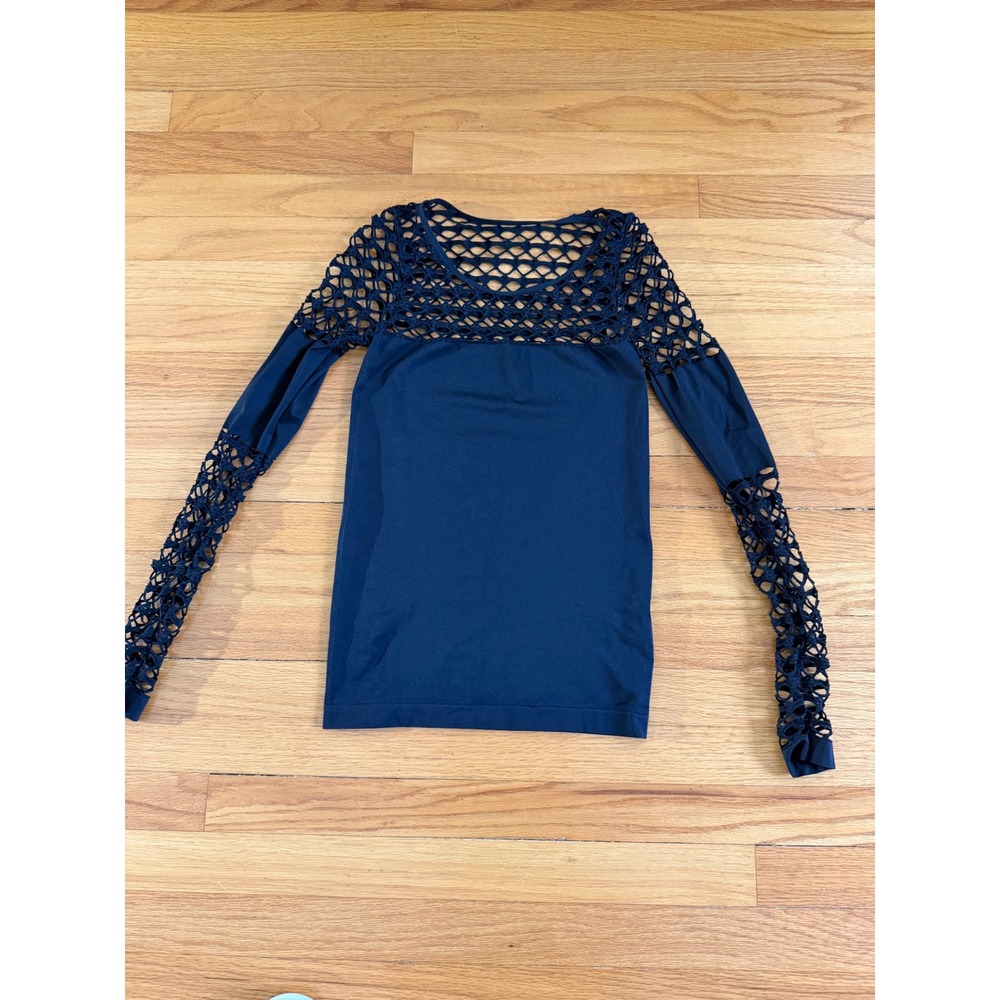 Venus Womens Black Open Fishnet-like Yoke Long Sleeve Top Small Z94618